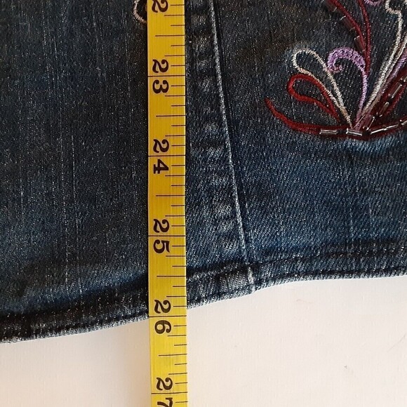 City Blues by Koret Sz M Denim Blazer w/Pink Floral Embroidery and Faux Pockets - Picture 5 of 10